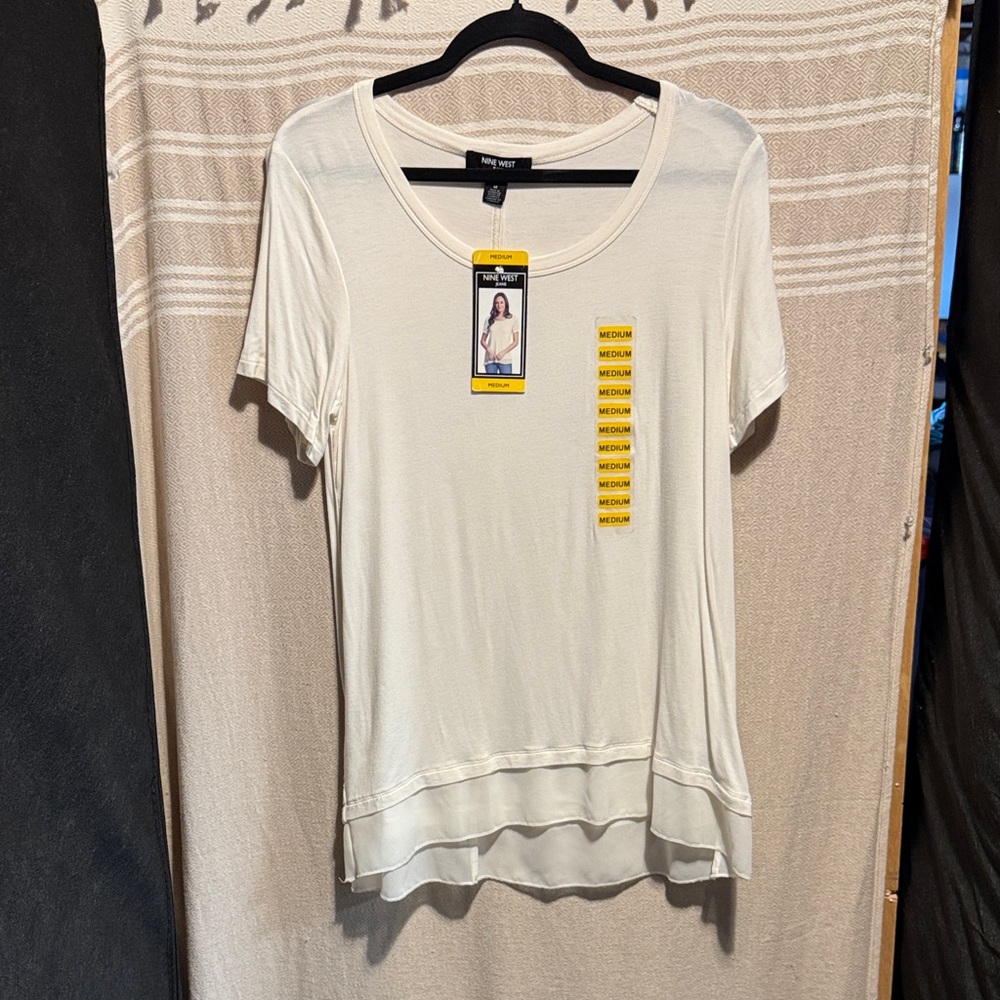 Nine West Ivory Short Sleeve Top